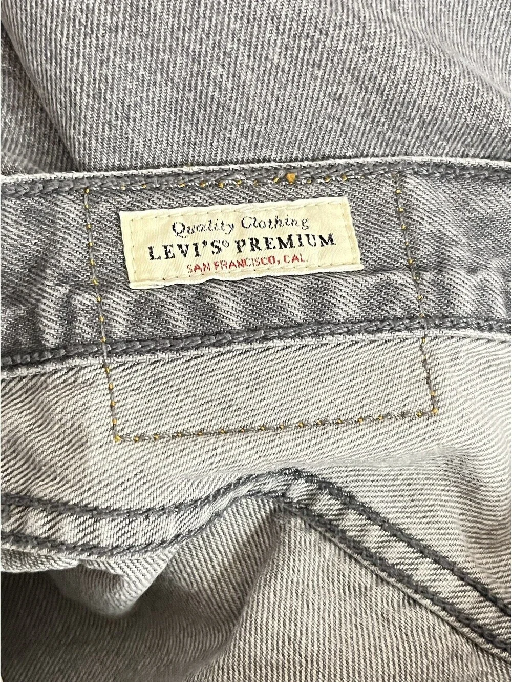Levi’s Fresh 501 Jeans Gray Wash Denim 25x30 Mushroom Tag